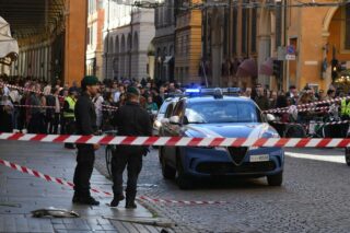 modena-nekroi-autokinito