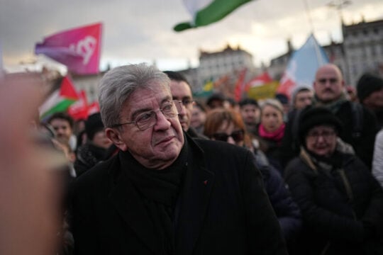 Πόλεμος από χιλιάδες ισραηλινά «τρολ» κατά του Μελανσόν