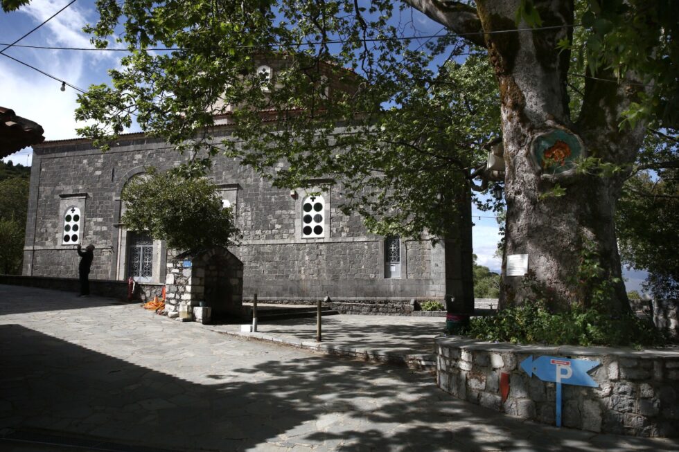 Ένα από τα πιο ορεινά και αυθεντικά ορεινά χωριά της Αρκαδίας που στέκεται ακίνητο απέναντι στον χρόνο [εικόνες]