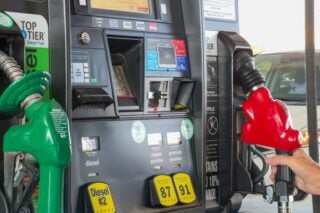 ΗΠΑ: Εφαρμογή γνωριμιών χαρίζει… ένα μπιτόνι βενζίνη για κάθε δύο ραντεβού