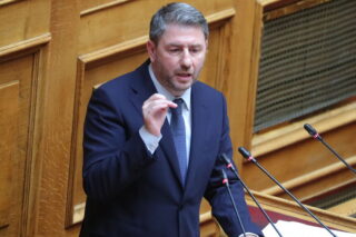 «Πράσινο» υπουργικό φτιάχνει το ΠΑΣΟΚ – Η σκιώδης κυβέρνηση του Ανδρουλάκη