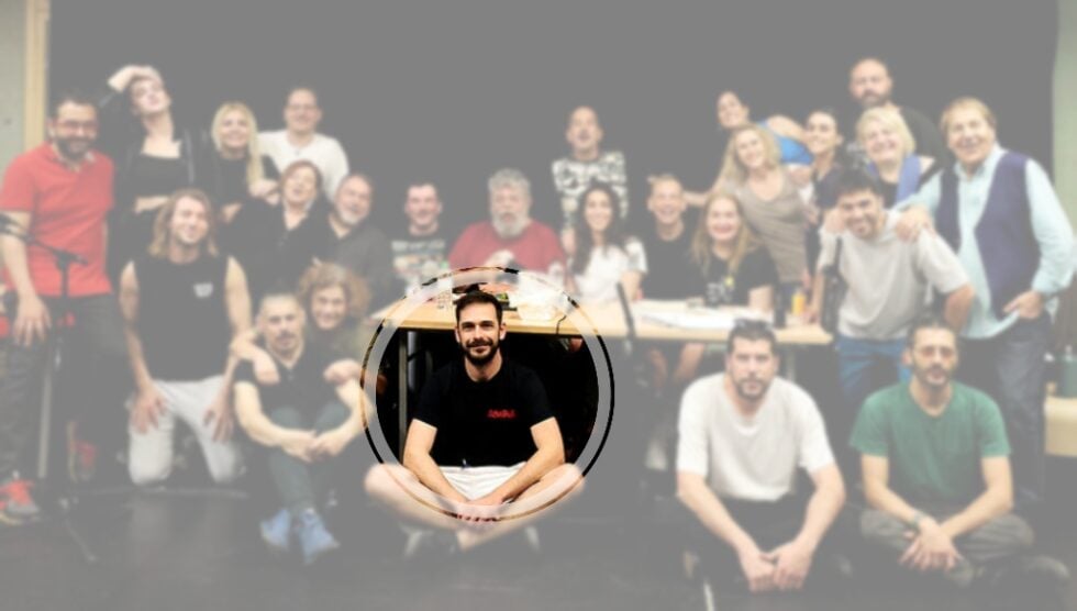 Συνεργάτες του Σταμάτη Κραουνάκη μιλούν στην «Εφ.Συν.»: Η «Λυσιστράτη» μέσα από τα μάτια τους