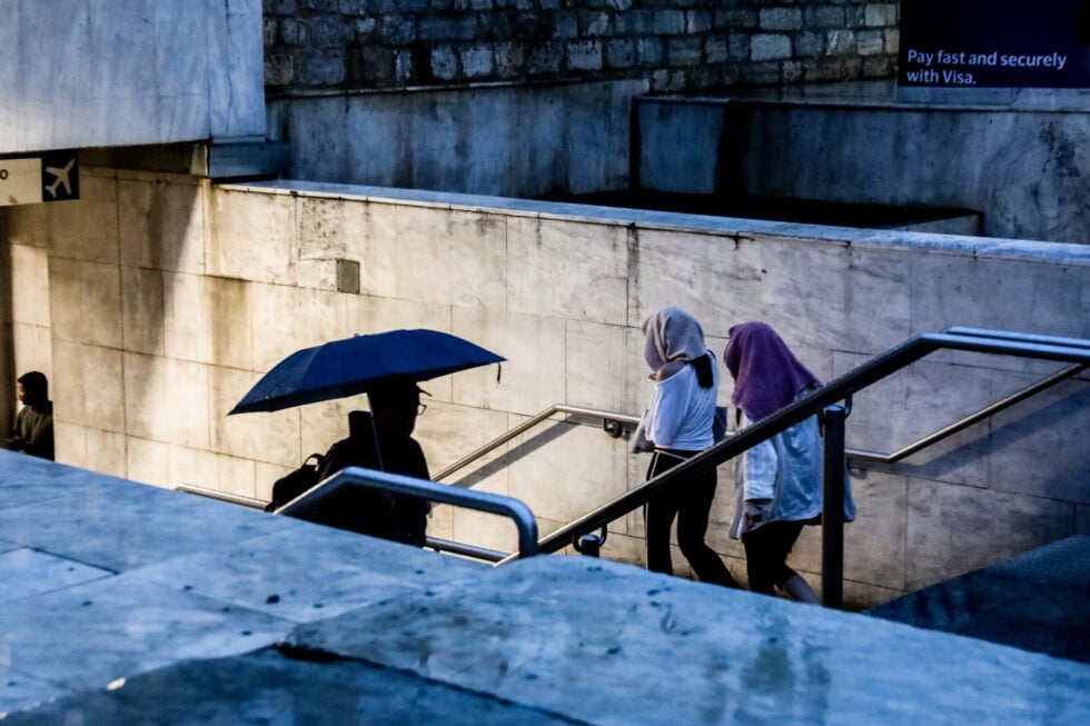 Ανοιξιάτικη καταιγίδα στην Αττική – Η πρόγνωση του καιρού για την Τετάρτη [βίντεο]