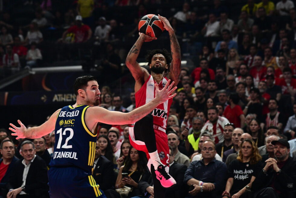 Final four: Κόκκινο πάρτι στο ΟΑΚΑ – Ο Ολυμπιακός διέλυσε τη Φενέρ και προκρίθηκε στον τελικό