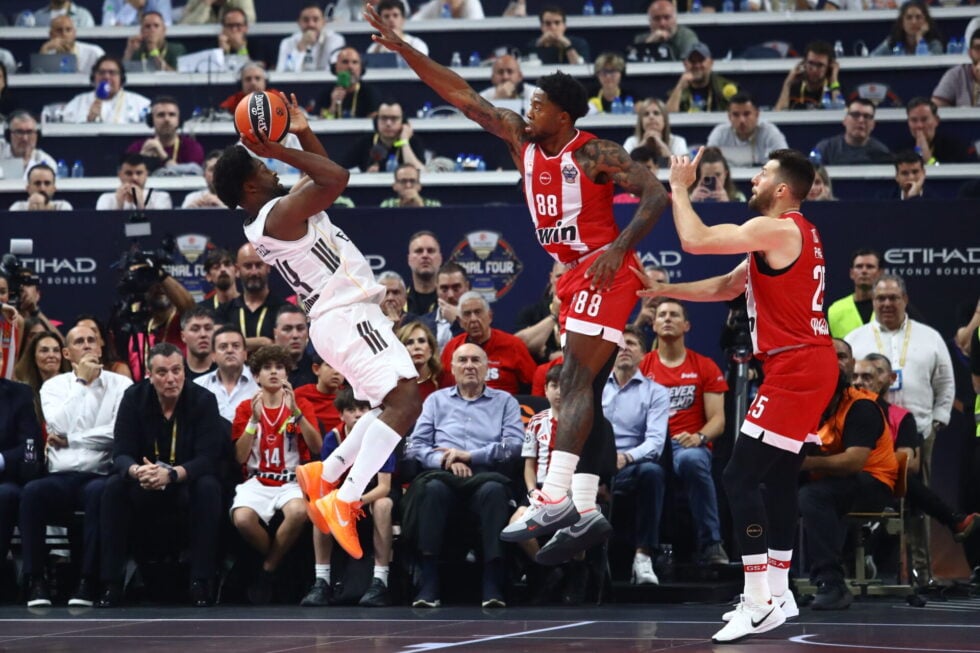 Final four: Το σήκωσε ο Ολυμπιακός – Νέος πρωταθλητής Ευρώπης μετά το θρίλερ με τη Ρέαλ