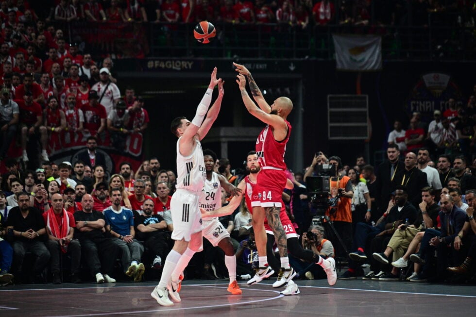 Final four: Το σήκωσε ο Ολυμπιακός – Νέος πρωταθλητής Ευρώπης μετά το θρίλερ με τη Ρέαλ