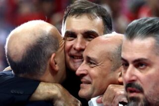 Final four: Οι… πρώτοι έξαλλοι πανηγυρισμοί μετά την κατάκτηση της κούπας [εικόνες – βίντεο]