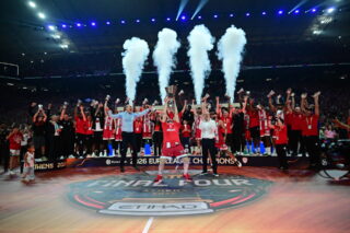 Final four: Το σήκωσε ο Ολυμπιακός – Νέος πρωταθλητής Ευρώπης μετά το θρίλερ με τη Ρέαλ