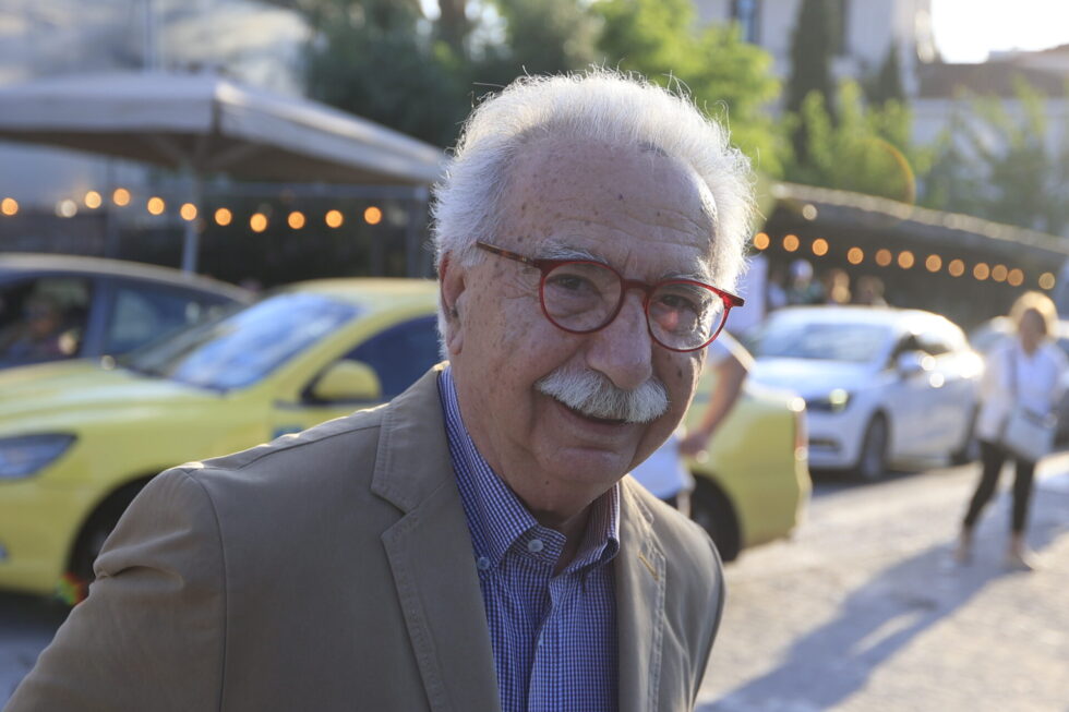 Αλέξης Τσίπρας: Ποιοι έδωσαν το «παρών» στα αποκαλυπτήρια της «Ελληνικής Αριστερής Συμπαράταξης» στο Θησείο [εικόνες – βίντεο]