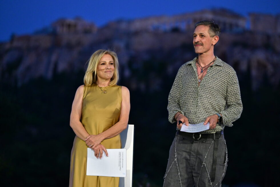 Αλέξης Τσίπρας: Ποιοι έδωσαν το «παρών» στα αποκαλυπτήρια της «Ελληνικής Αριστερής Συμπαράταξης» στο Θησείο [εικόνες – βίντεο]