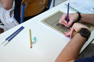 Πανελλαδικές 2026: Οι πρώτες εκτιμήσεις για τις βάσεις – Γιατί δεν αρκεί να ξέρεις «πού γράψανε καλά»