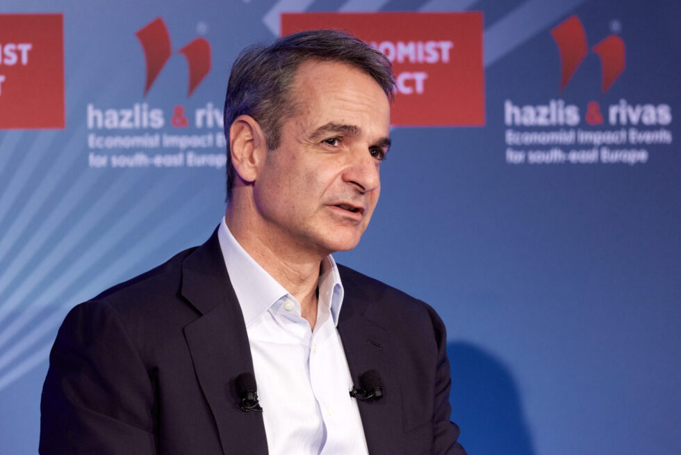 Ειρωνικός Μητσοτάκης για Τσίπρα: «Έχουμε πειραματιστεί με τον λαϊκισμό στο παρελθόν και… τα πήγαμε πολύ καλά»