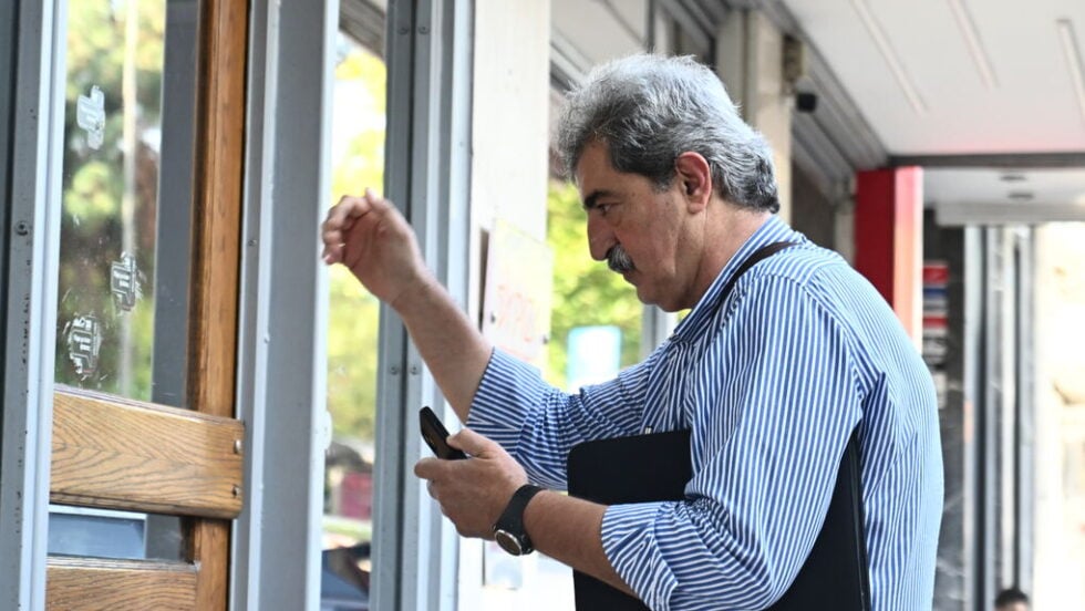 Πολάκης για παραίτηση Μπακογιάννη: «Δεν ήταν μόνο πολιτικός απατεώνας, αλλά και ποινικός»