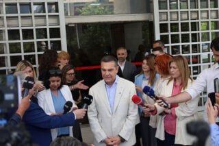 Αλέξης Τσίπρας: Ξεπέρασαν τις 20.000 οι υπογραφές για την ΕΛΑΣ – «Η δημοκρατία εκφυλίζεται δίχως δικαιοσύνη»