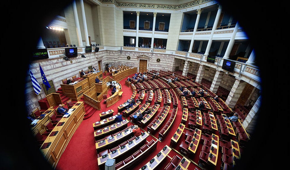 Εμφύλιοι σε φλιτζανάκια του καφέ