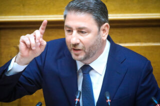 ΠΑΣΟΚ: Διπλό μήνυμα Ανδρουλάκη προς ΝΔ και Τσίπρα