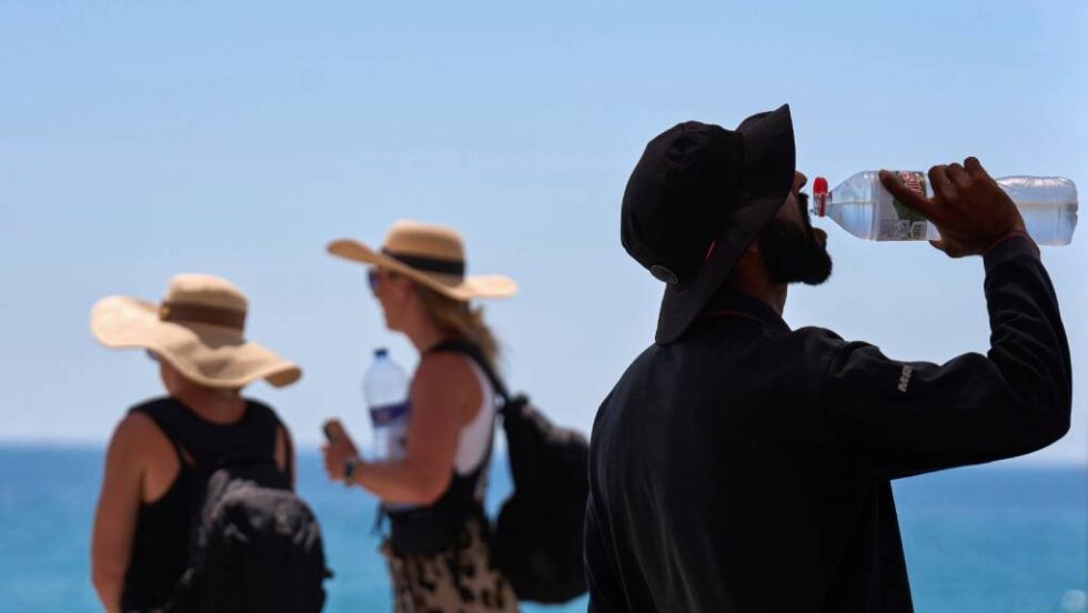 Τι προκάλεσε τον «άνευ προηγουμένου» καύσωνα στην Ευρώπη – Σε κόκκινο συναγερμό 4 ιταλικές πόλεις