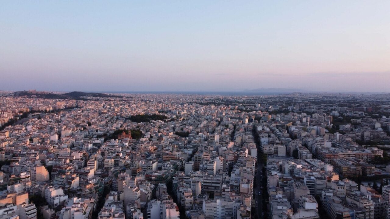Τέλος στο μυστήριο με την έντονη οσμή που κάλυψε την Αττική – Πού οφείλεται