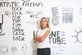 Ανανεώθηκε η θητεία της Κατερίνας Γρέγου στο ΕΜΣΤ: Καλλιτεχνική διευθύντρια για 5 ακόμη χρόνια