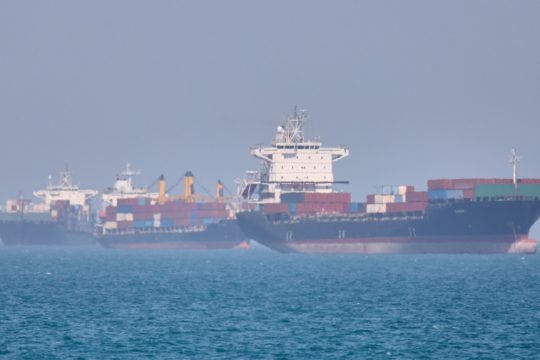 Οι Φρουροί της Επανάστασης ετοιμάζoνται να ανοίξουν τα Στενά του Ορμούζ - Η Τεχεράνη εξετάζει την αμερικανική πρόταση