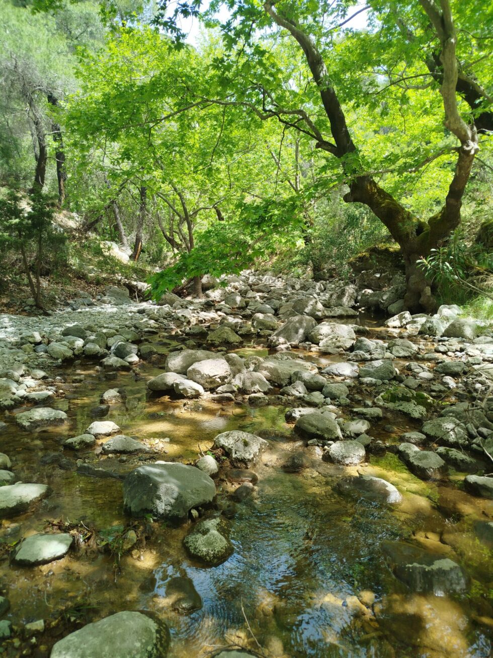 Ορειβασία και αναρρίχηση στη «μικρογραφία» της Ελλάδας [εικόνες]