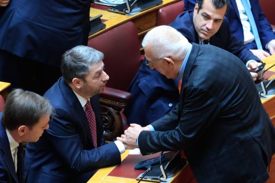 Ανδρουλάκης: Αν απαιτηθούν 151 ψήφοι για εξεταστική υποκλοπών, έχουμε εκτροπή - Κακλαμάνης: Θα τα πούμε όλα στην Ολομέλεια