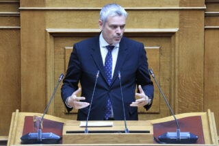 Συντάξεις χηρείας: Προανήγγειλε νομοθετική παρέμβαση ο Καραγκούνης – «Δεν θα τις κόψουμε, ούτε θα ζητήσουμε αναδρομικά»