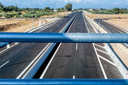 Ολυμπία Οδός: «Κερδίζει» τους οδηγούς η χιλιομετρική χρέωση