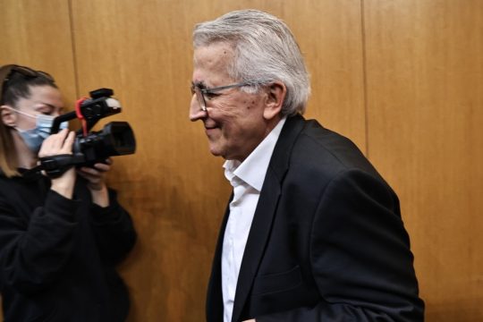 Απάντηση ΕΑΚ σε ΕΜΕΙΣ-ΑΡΚΙ μετά τις αιχμές για το νέο προεδρείο της ΓΣΕΕ