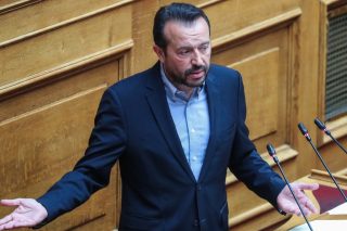 Νίκος Παππάς: Το ψάρι των fake news βρωμάει από το κεφάλι - Ιστορικός αναθεωρητισμός από τη δεξιά και την ακροδεξιά