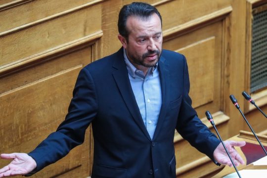 Νίκος Παππάς: Το ψάρι των fake news βρωμάει από το κεφάλι - Ιστορικός αναθεωρητισμός από τη δεξιά και την ακροδεξιά