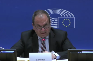 Καρφιά Ράμμου στην κυβέρνηση Μητσοτάκη από το Ευρωκοινοβούλιο: «Γενικευμένη διαφθορά και αυταρχισμός»