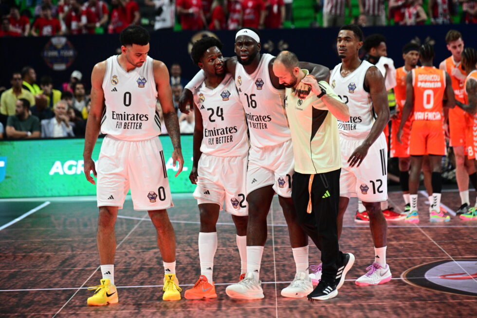 Final four: «Πύρρειος» η νίκη της Ρεάλ – Τραυματίστηκε ο μόνος σέντερ που είχε στην αποστολή