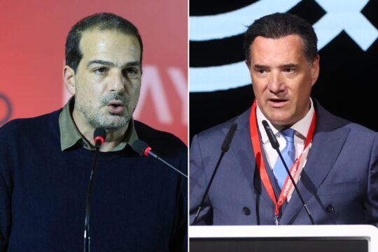 Ειρωνική απάντηση Γεωργιάδη στα πυρά Σακελλαρίδη: «Βρίσκομαι σε πολύ δύσκολη θέση»