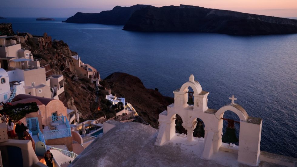 Ποια είναι τα αγαπημένα ελληνικά νησιά για τους ξένους τουρίστες: Τι προτιμούν Αμερικανοί, Γερμανοί, Βρετανοί και Γάλλοι