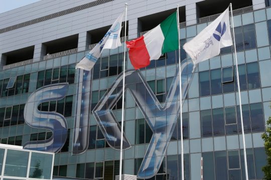 Οι τηλεοπτικοί τιτάνες στην Ιταλία στα δικαστήρια για τα δικαιώματα της Serie A: Η Sky Italia ζητά 1,9 δισ. ευρώ αποζημίωση