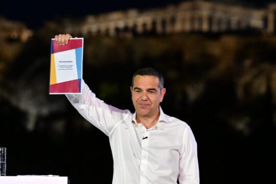 Ο Αλέξης Τσίπρας θα παρουσιάσει στη ΔΕΘ «ένα ολοκληρωμένο, κοστολογημένο κυβερνητικό πρόγραμμα της ΕΛΑΣ»