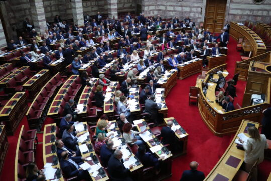 ΟΠΕΚΕΠΕ: Απορρίφθηκαν στη Βουλή οι προτάσεις για σύσταση προανακριτικής κατά Λιβανού και Αραμπατζή