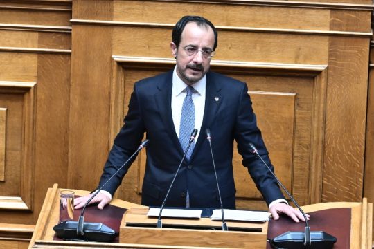 Χριστοδουλίδης στη Βουλή: Για εμάς η λύση των δύο κρατών δεν υφίσταται ούτε ως σκέψη