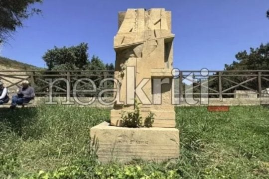 Η προτομή του Νίκου Ξυλούρη που βανδαλίστηκε θα αποκατασταθεί άμεσα
