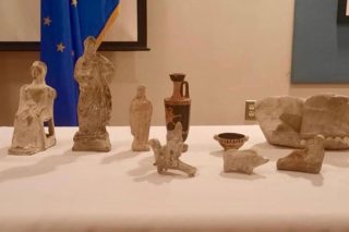 Επέστρεψαν στην Ελλάδα από τις ΗΠΑ 26 κλεμμένες αρχαιότητες ανεκτίμητης αξίας
