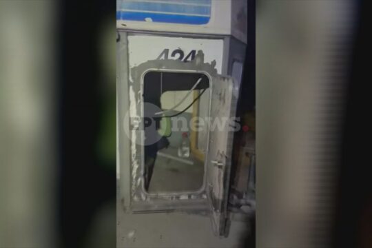 Έξι μετανάστες εντοπίστηκαν σε τρέιλερ μεταφοράς αλόγων στον Έβρο – Πώς τους εντόπισαν