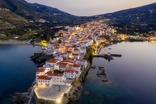 Άνδρος