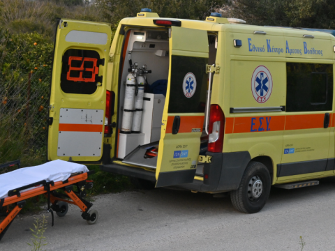 Θεσσαλονίκη: Διασωληνωμένος Σέρβος μοναχός που πήδηξε από εν κινήσει ασθενοφόρο