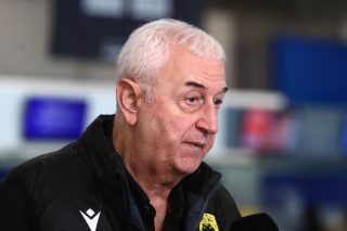 Σάκοτα με το βλέμμα στον τελικό: «Σεβασμός στη Μάλαγα»