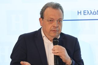 Φάμελλος: «Έχουμε μια διεφθαρμένη και επικίνδυνη κυβέρνηση που παραβιάζει το Σύνταγμα»