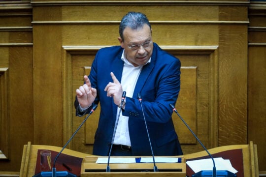 Φάμελλος: «Ξεκάθαρο κοινοβουλευτικό πραξικόπημα» της Ν.Δ. για τις υποκλοπές