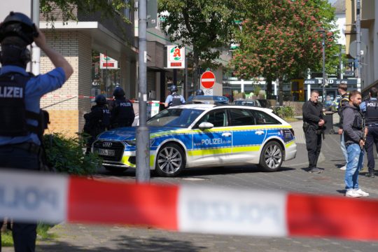 Γερμανία: Τέλος στην ομηρία σε τράπεζα, άφαντοι παραμένουν οι δράστες