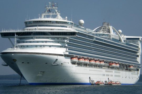 Νέος συναγερμός σε κρουαζιερόπλοιο στην Καραϊβική: Τουλάχιστον 110 ασθενείς με νοροϊό