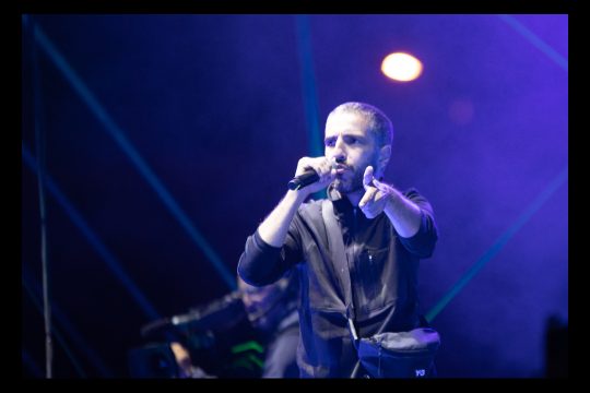 Χαμός ξανά για τον ΛΕΞ: Χιλιάδες στην ουρά για τις επτά νέες συναυλίες